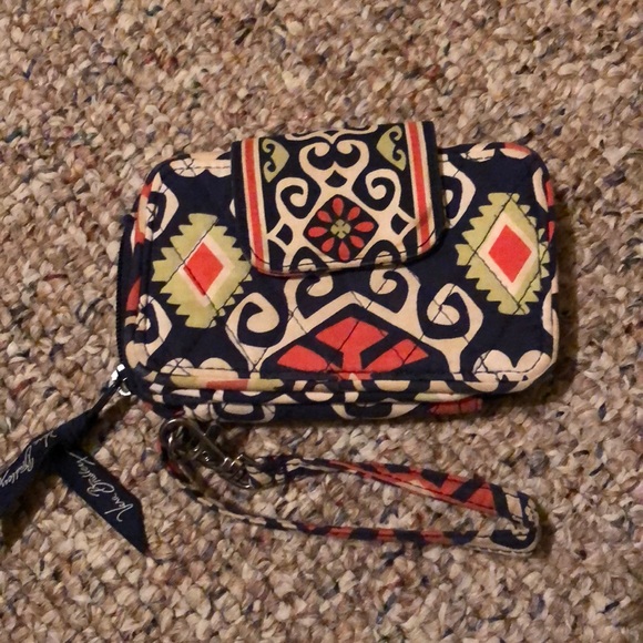 Vera Bradley wristlet - Picture 2 of 4